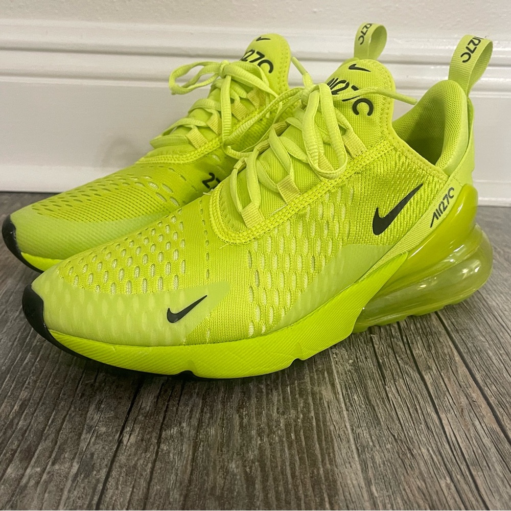 Women’s Nike Air Max 270
